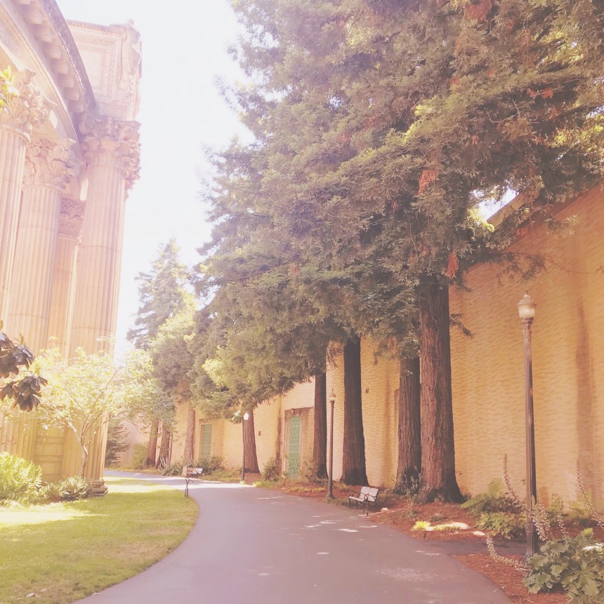 Palace of Fine Arts San Francisco California emmehope.co copyright 2018 - Slow Travel Slow Life
